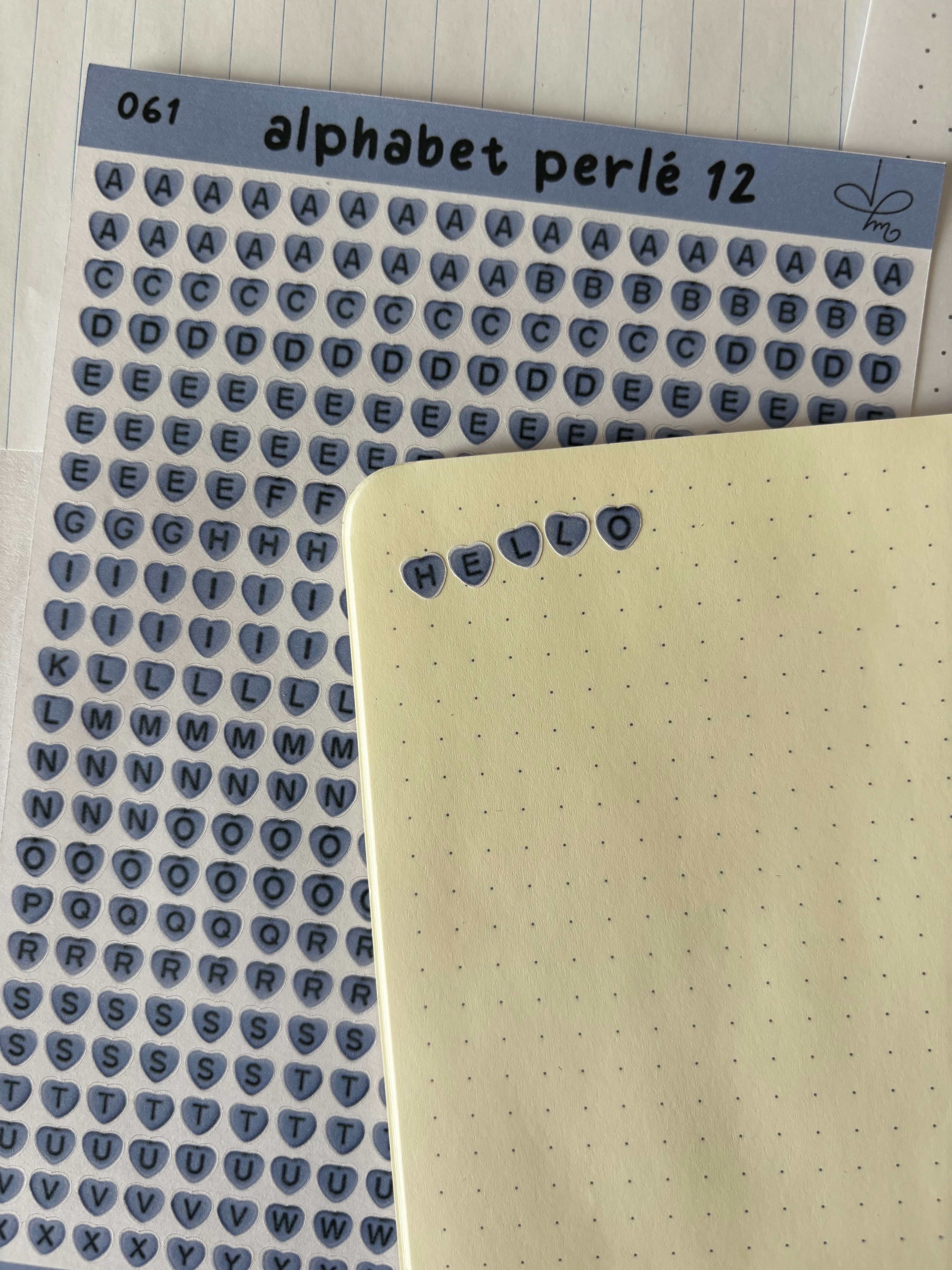 Alphabet perlé 12